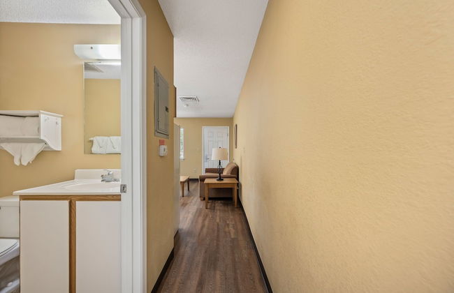 Affordable Suites Wilson - Photo 3