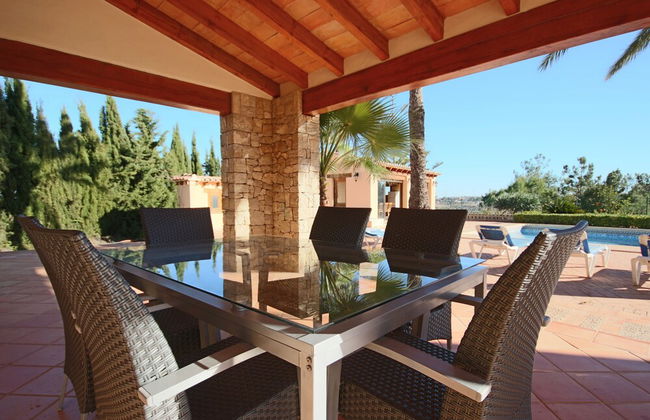 Private 4-bedroom Villa w/ Pool, Summer Kitchen & Expansive Living Space - Foto 24