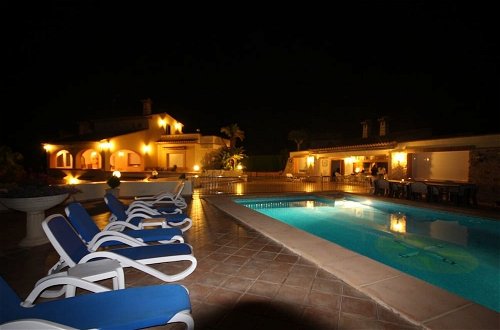 Photo 24 - Luxury Villa Surrounded by Vineyards - 7bd Great for Big Groups W/private Pool