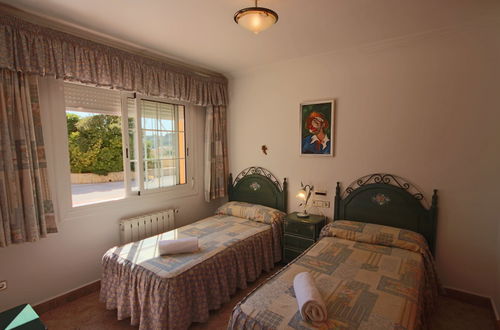 Foto 2 - Luxury Villa Surrounded by Vineyards - 7bd Great for Big Groups W/private Pool