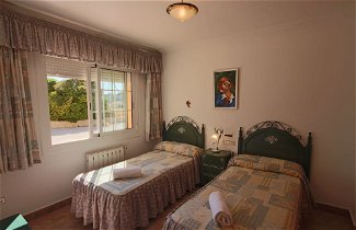 Photo 2 - Luxury Villa Surrounded by Vineyards - 7bd Great for Big Groups W/private Pool