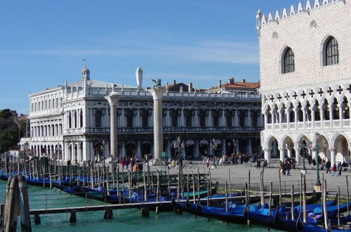 Photo 17 - Sun Drenched Seaside Holiday Home near Venice