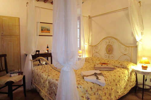 Photo 3 - B&B Le Logge Di Sopra