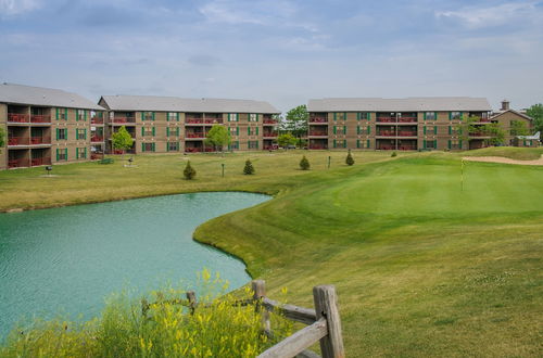 Photo 8 - Holiday Inn Club Vacations Fox River Resort at Sheridan by IHG