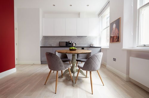 Foto 35 - Virginia House by City Living London