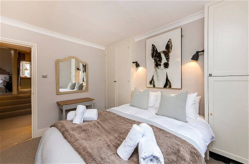 Photo 4 - Charming, Recently Renovated 2-bed in Fulham