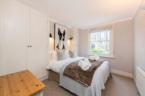 Foto 8 - Charming, Recently Renovated 2-bed in Fulham