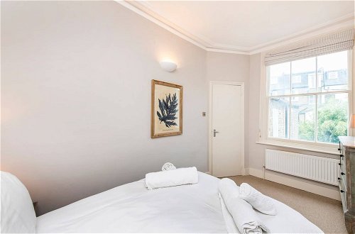 Foto 6 - Charming, Recently Renovated 2-bed in Fulham