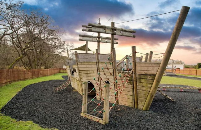 Apple Tree Lodge, Hot Tub, 3 Bedroom, 2 Bars - Foto 11