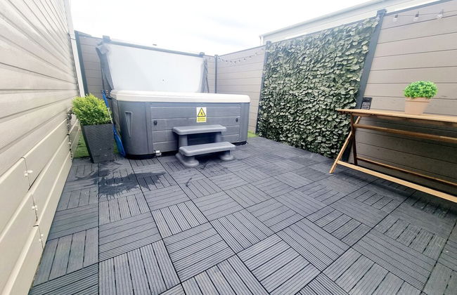 Apple Tree Lodge, Hot Tub, 3 Bedroom, 2 Bars - Foto 9