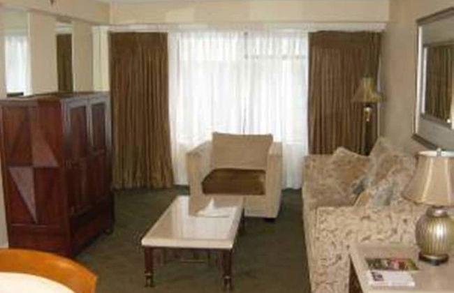 Jockey Resort Suites Center Strip - Photo 25