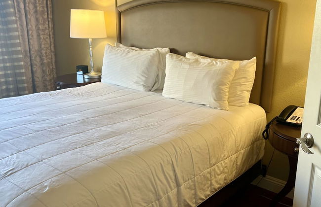 Jockey Resort Suites Center Strip - Photo 10
