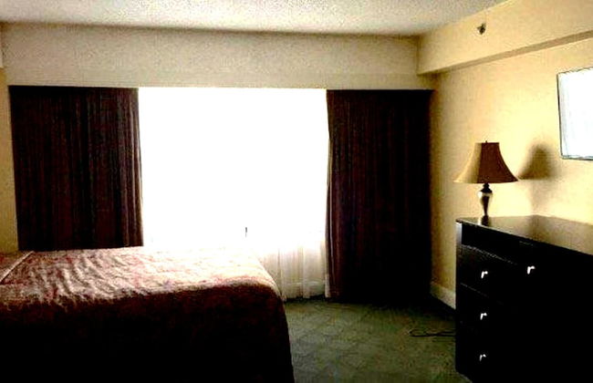 Jockey Resort Suites Center Strip - Photo 7