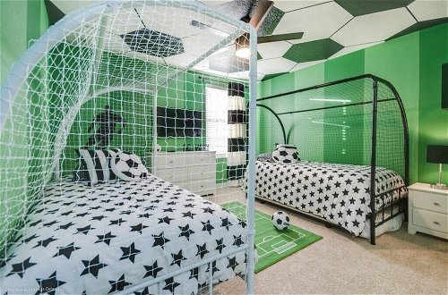 Photo 5 - Themed Kids Room & Movie Theater Room 8 Bedroom Villa by Redawning