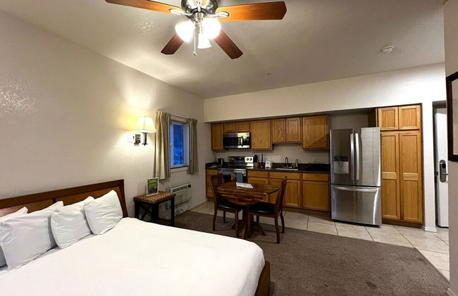 Canyon Plaza Premier Studios and Apts - Foto 5