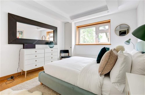 Foto 6 - Modern Notting Hill 2 Bedroom Near Royal Oak Tube
