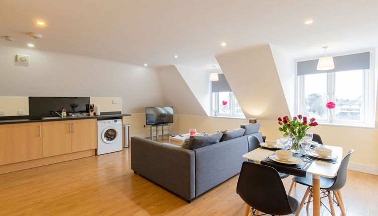 Photo 1 - 2-bedroom Penthouse, Clockhouse, Hoddesdon