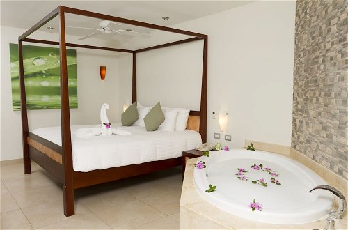 Photo 4 - Sandos Caracol Eco Resort - All Inclusive