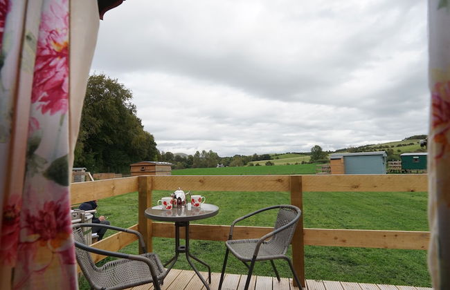 Jura @ Westcote Glamping - Photo 8