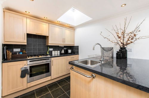 Photo 3 - Beautiful 2-bed Flat, Notting Hill