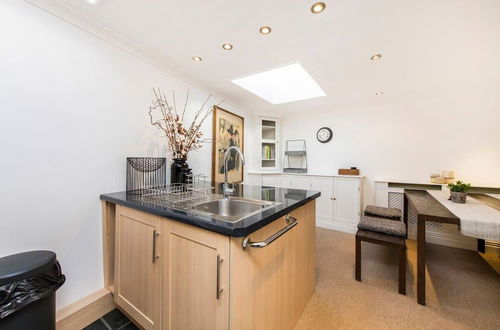 Photo 15 - 2 Bed Apartment, Notting Hill