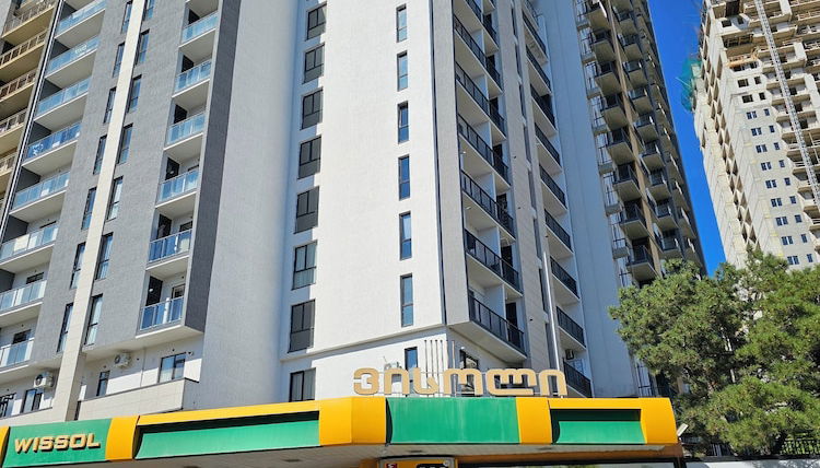 Photo 1 - Two bedroom with balcony and terrace