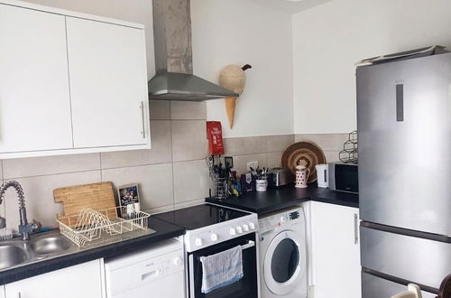 Photo 9 - Stylish 2bed 2bath 8min to LondonBridge