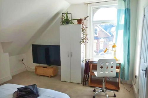 Photo 18 - Stylish 2bed 2bath 8min to LondonBridge