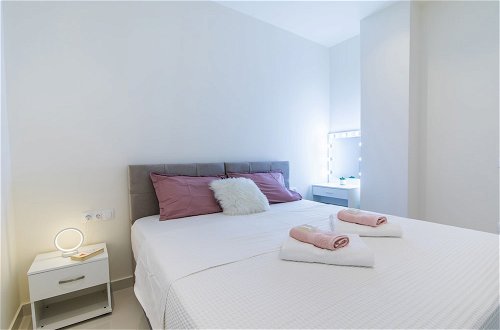 Photo 2 - Corfu White Apartment