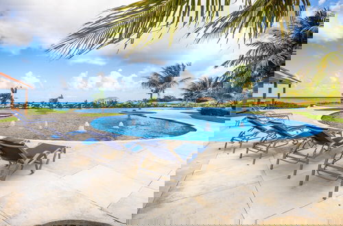 Foto 1 - Pristine Bay Villa 1304 with large pool - 3 bedroom 3 Condo by RedAwning