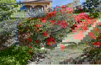 Foto 1 - YanceyLargo- 4BR Villa Jacuzzi & Mountain Views by RedAwning