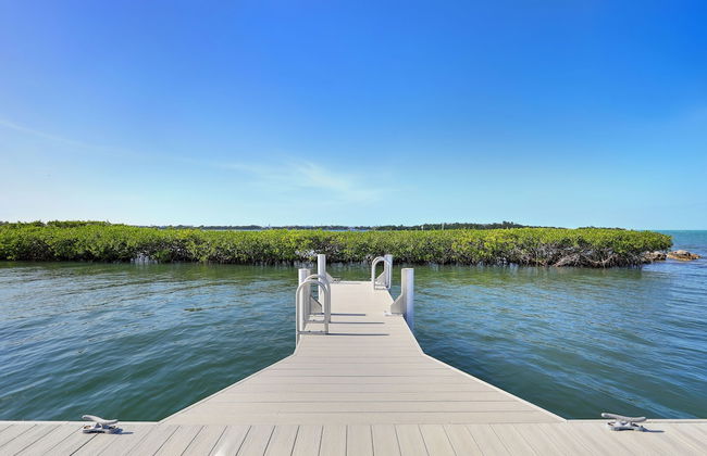 Waterfront Luxury Villa With Sunset Views And Boat Slip 3 Bedroom Townhouse by RedAwning - Foto 49