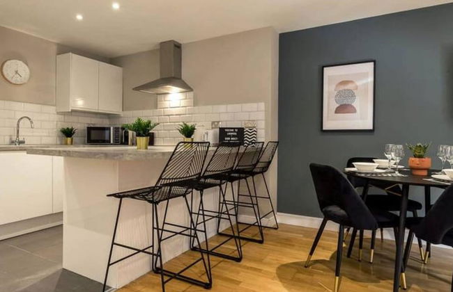 Host Apartments Duke Street Abode - Photo 23