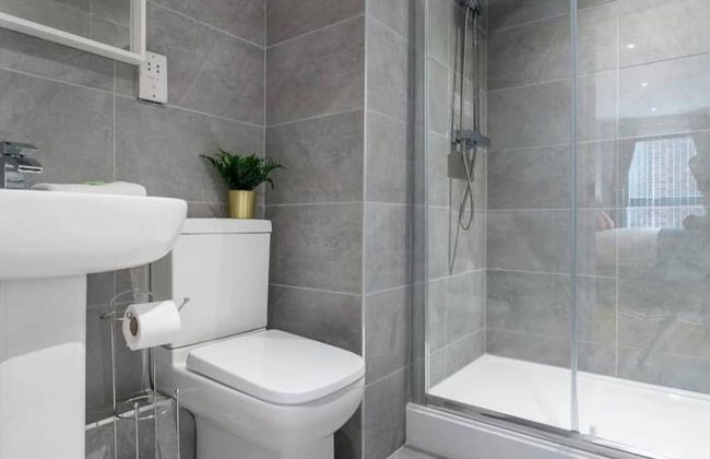 Host Apartments Duke Street Abode - Photo 9