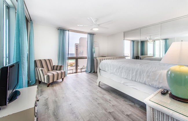 Shoreline Towers 3083 - Photo 3