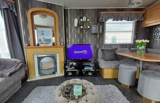 Family Caravan-pets-golden Palm-pool-arcades - Photo 13