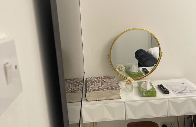 Deptford - 1 Bed - 1 Bathroom - Parking - Foto 3