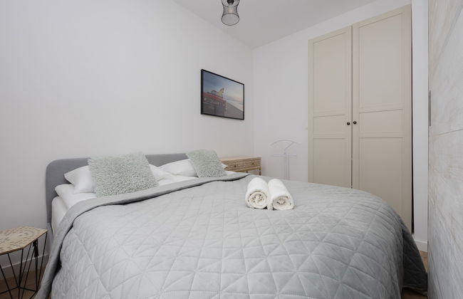 Apartment With Bath in Warsaw by Renters - Photo 4