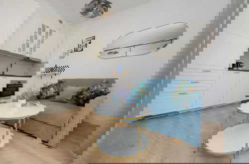 Photo 17 - Apartment With Bath in Warsaw by Renters