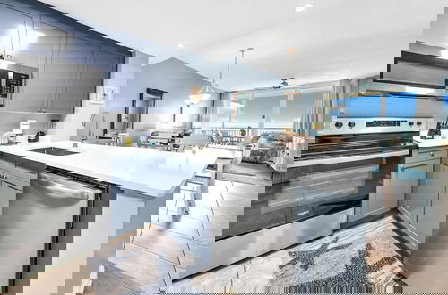 Photo 25 - Aqua Resort 1007