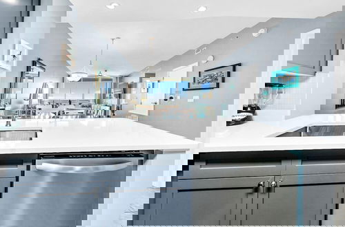 Photo 22 - Aqua Resort 1007