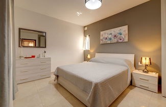 Photo 2 - Stylish, Bright and Airy Apart in Central Bugibba