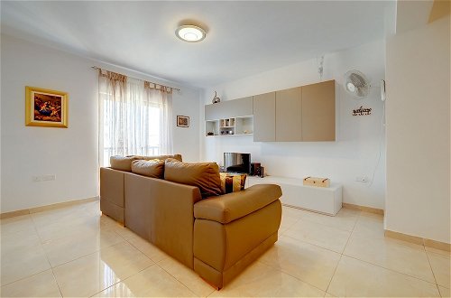 Photo 24 - Stylish, Bright and Airy Apart in Central Bugibba
