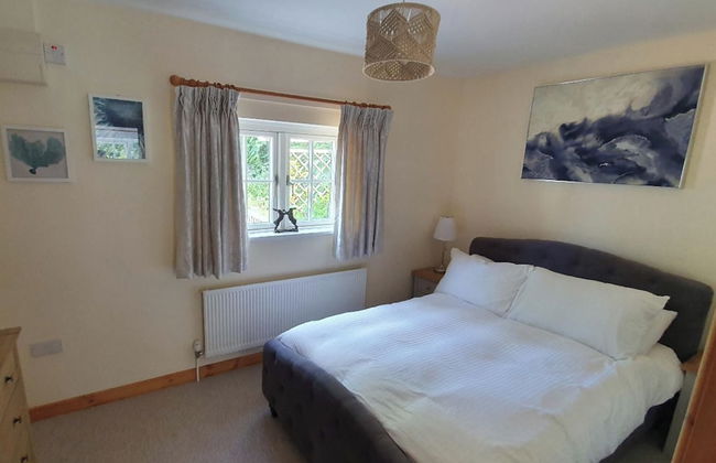 2 Bed Cottage - Sleeps 4 - Garden, Pets, Wifi - Foto 7