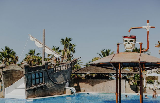 Alannia Guardamar Resort - Photo 1