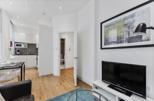 Photo 14 - Cosy 1 Bed Apartment by Liverpool Street