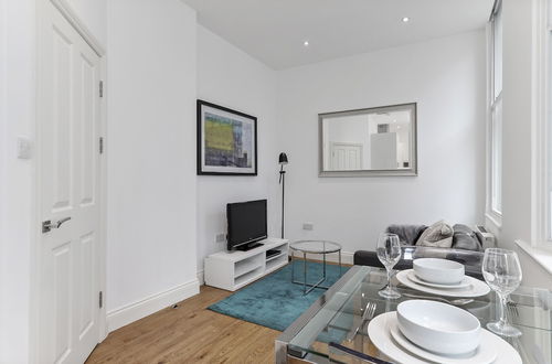 Photo 12 - Cosy 1 Bed Apartment by Liverpool Street