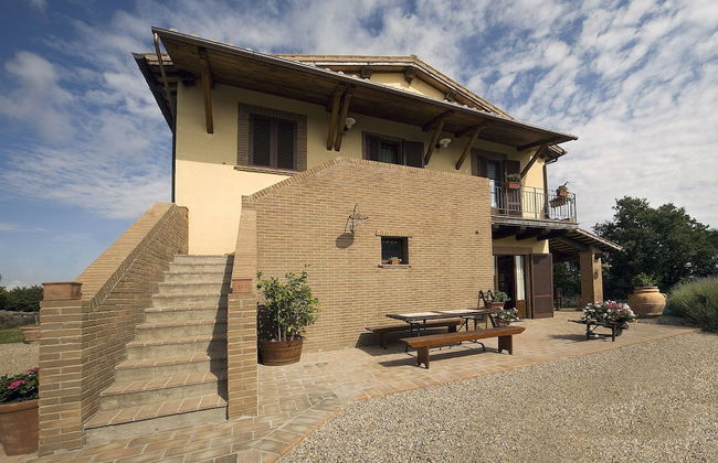 Mansion in Montefiascone Near Rocca dei Papi - Photo 1
