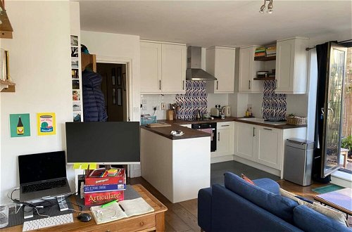 Foto 9 - Homely 1 Bedroom Apartment in South East London