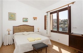 Photo 1 - House - 2 Bedrooms with Sea views - 103213